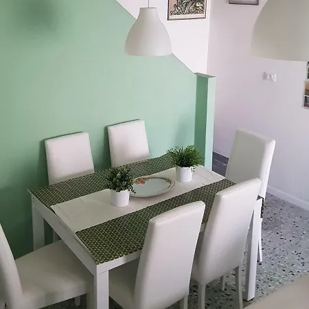 Giunta's House Apartmán *